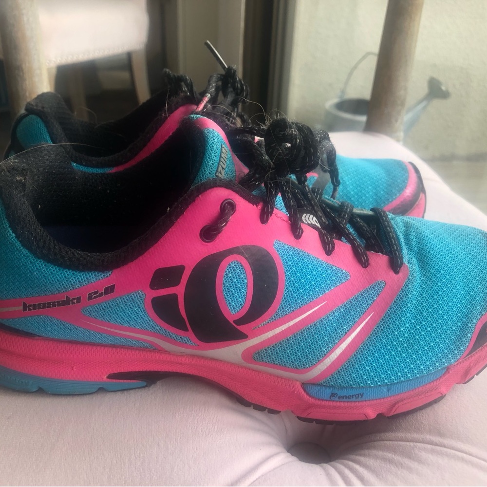 Pearl Izumi Kissaki 2.0 women’s running shoes.